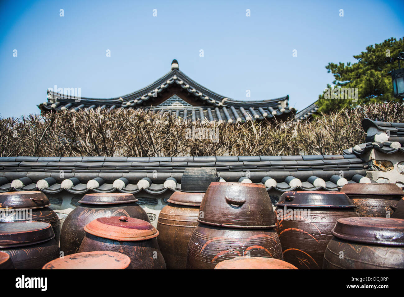 traditional Korean jars Stock Photo Alamy