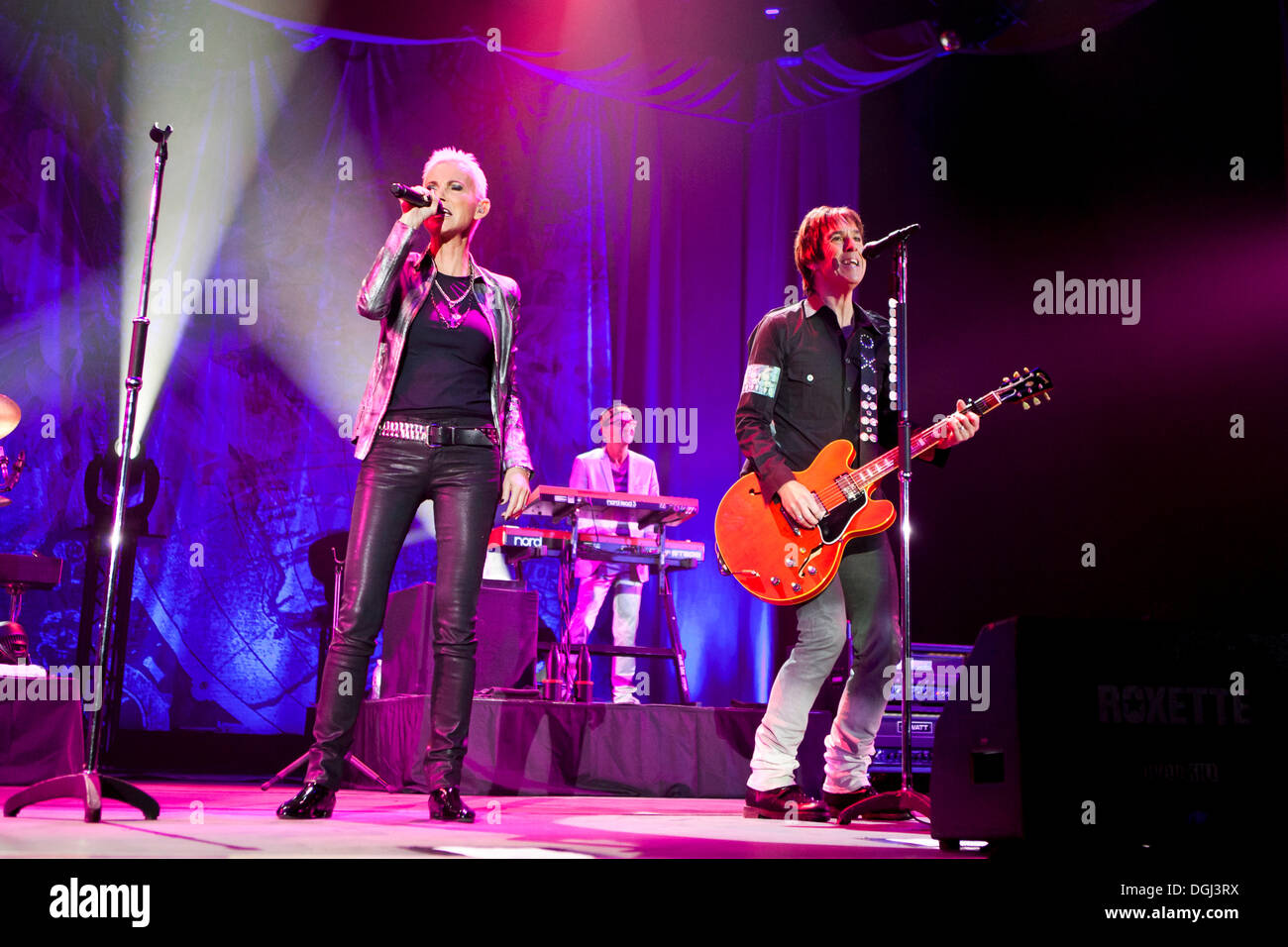Swedish pop duo 'Roxette' with Marie Fredrikson and Per Gessle playing live at Hallenstadion in Zurich, Switzerland, Europe Stock Photo