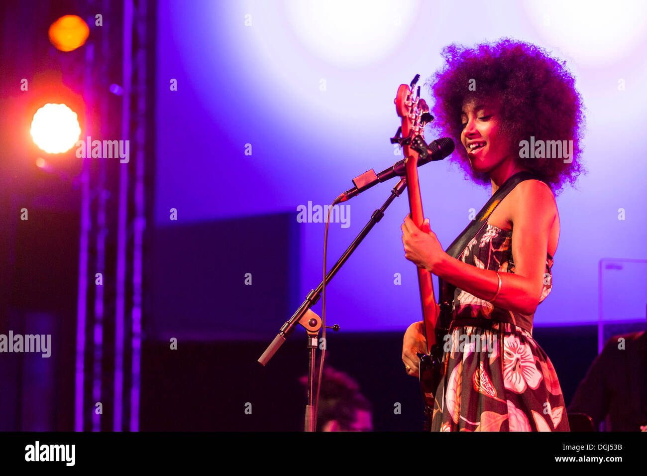 Grammy award hi-res stock photography and images - Alamy