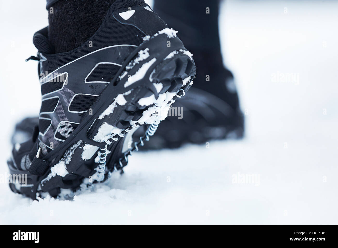 snow running shoes