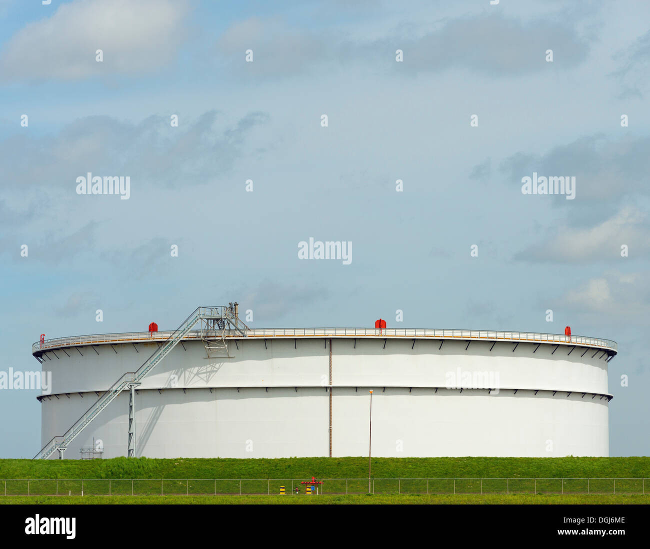 Olie Storting Oil storage in Rotterdam Harbour, Holland Stock Photo - Alamy