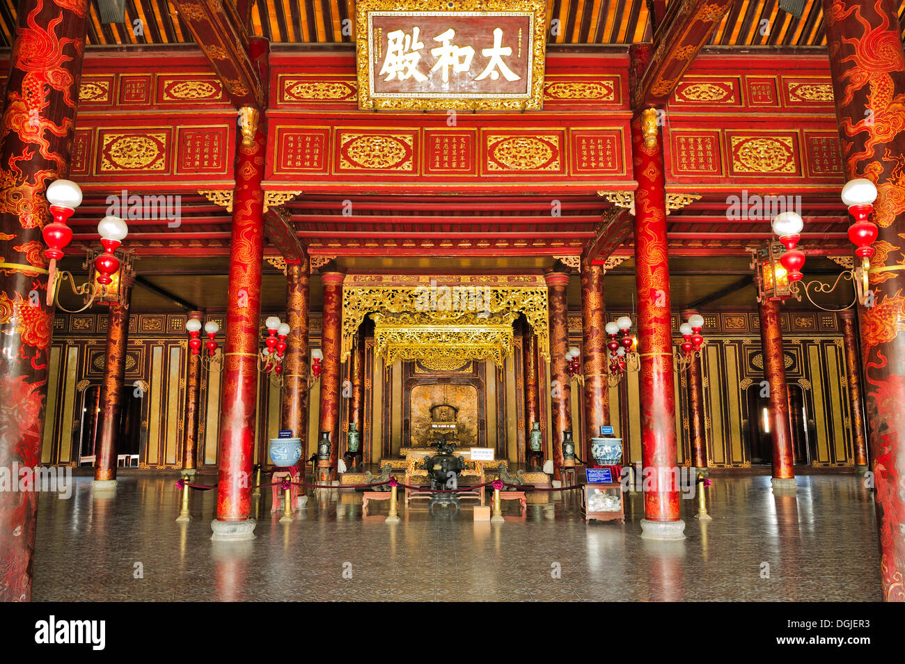 Throne room Thai Hoa palace, Hoang Thanh Imperial Palace, Forbidden City, Hue, UNESCO World Heritage Site, Vietnam, Asia Stock Photo