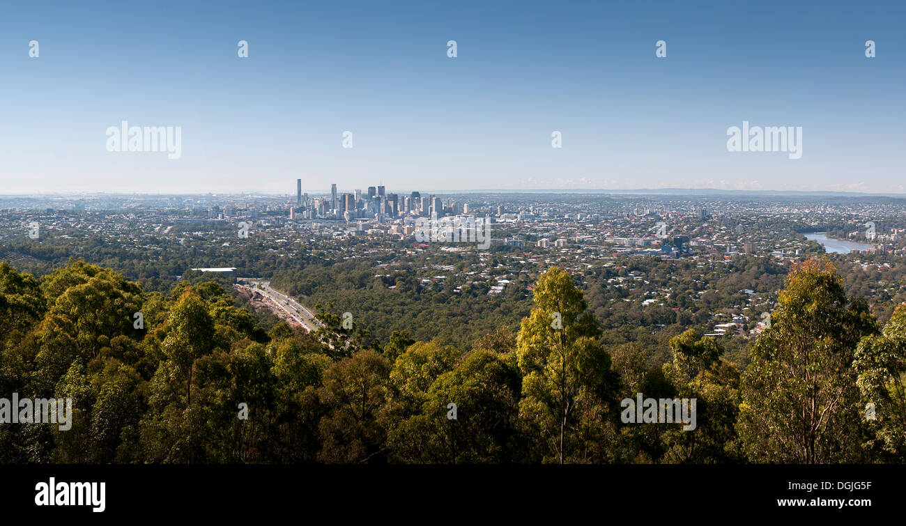 Brisbane City seen from the summit of Mt Coot-Tha. Stock Photo