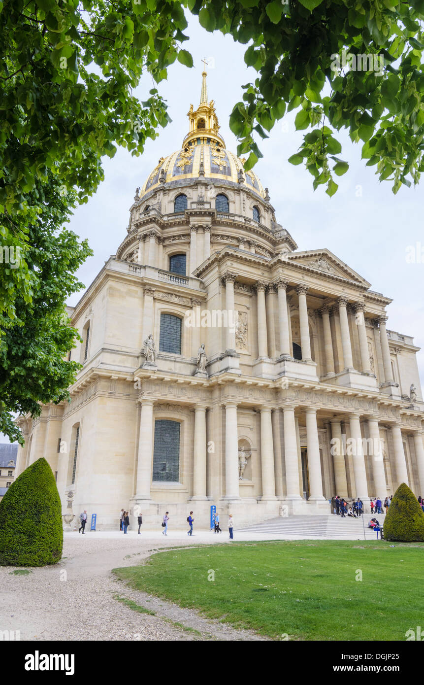 The domed hospital chapel designed by Mansart at the Saint Louis des Invalides Church in the 7th arrondissement, Paris, France Stock Photo