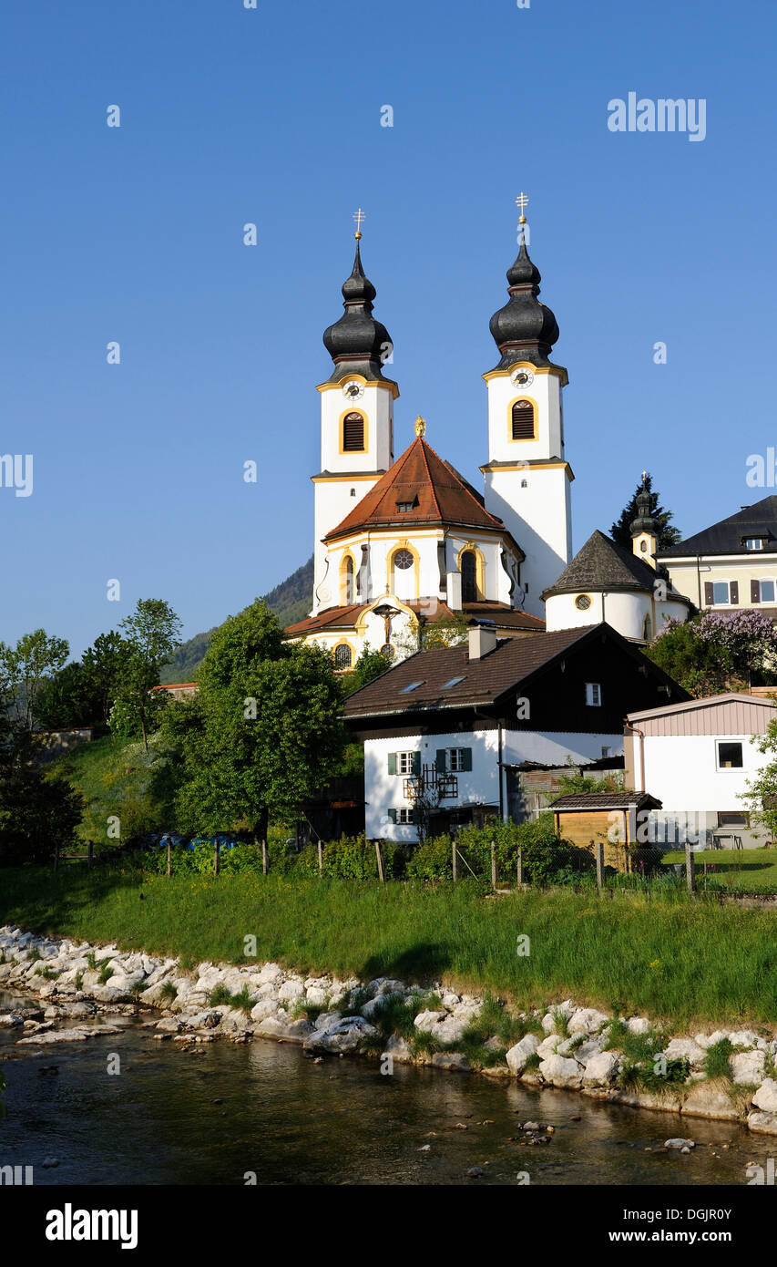 Darstellung des Herrn parish church and Prien River, Aschau im Chiemgau, Upper Bavaria, Bavaria Stock Photo