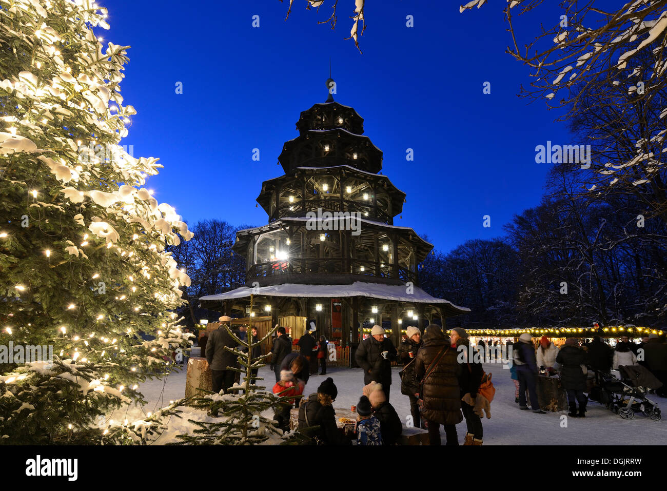 Christmas market at the Chinese Tower, English Gardens, München, Munich