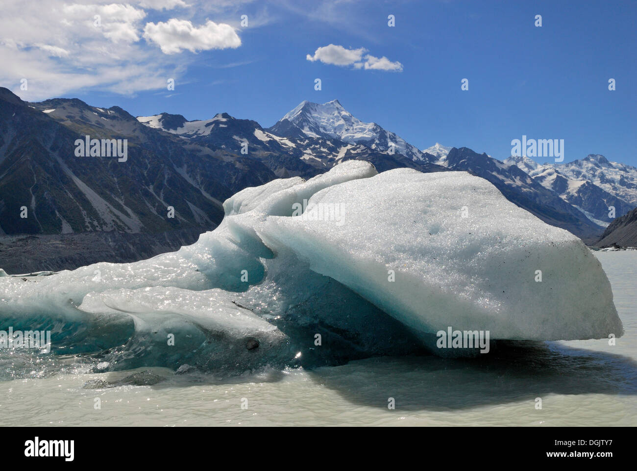 Icebergs on Tasman Lake, Mount Cook National Park, South Island, New Zealand Stock Photo