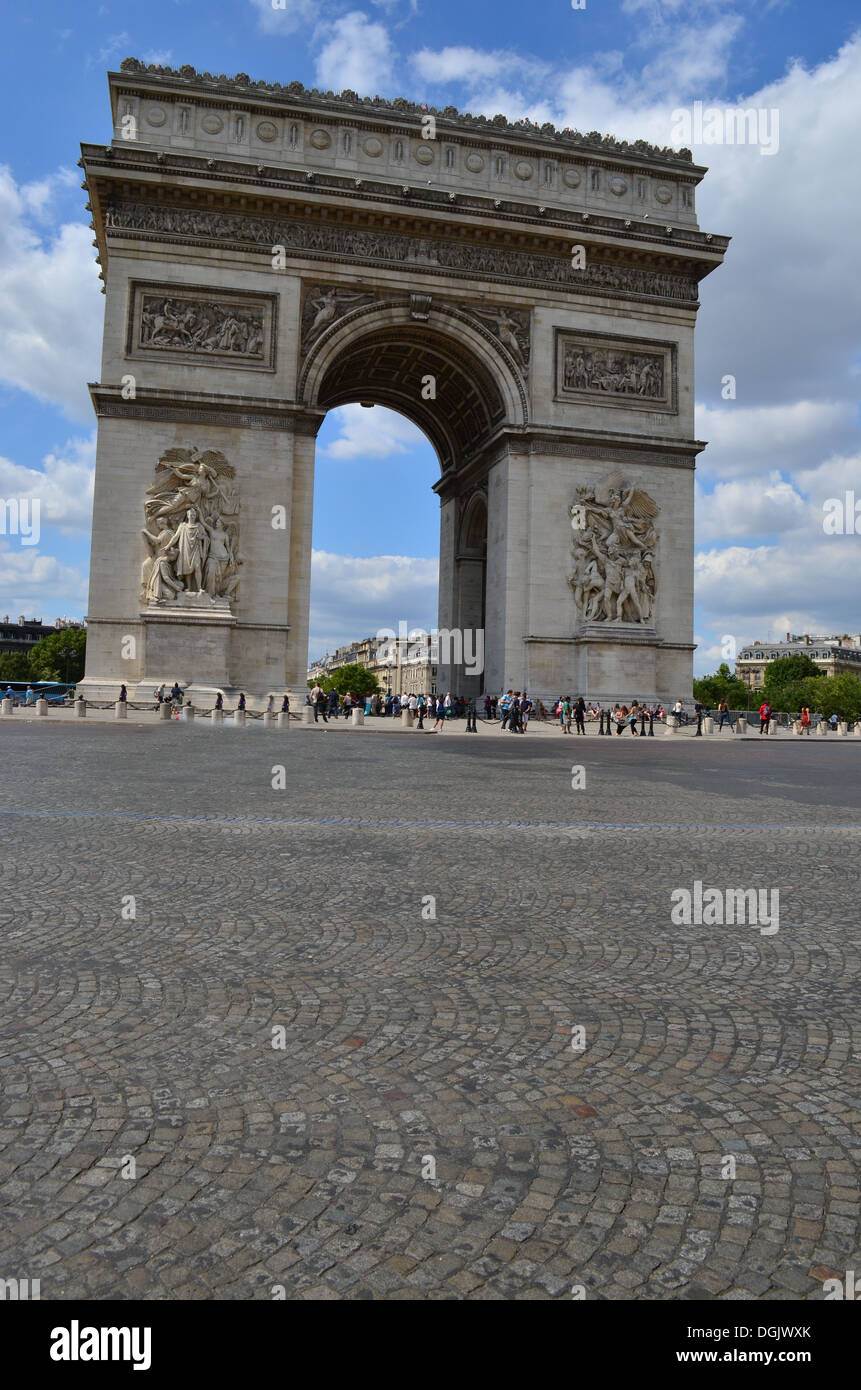 Arc de triomphe view hi-res stock photography and images - Alamy