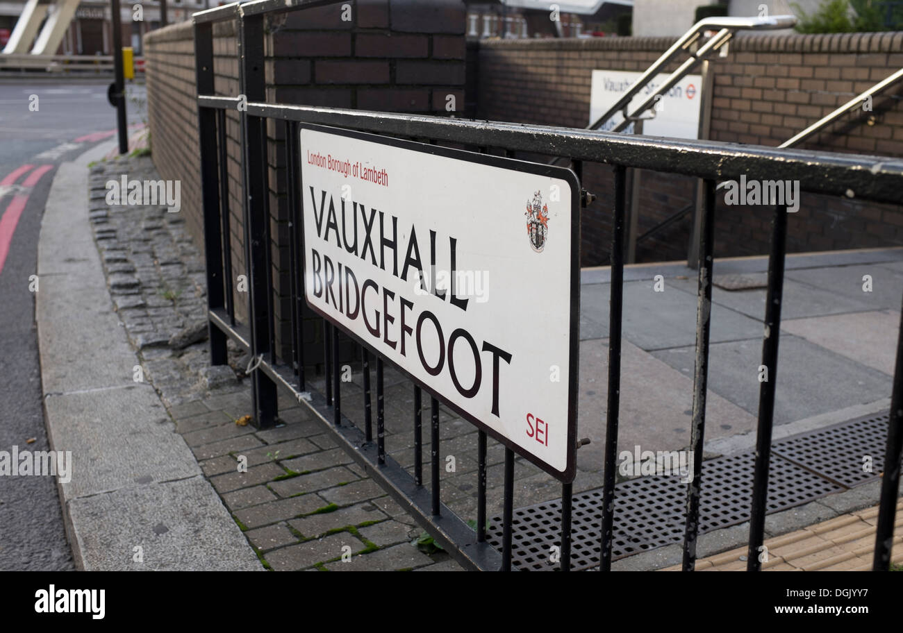 Vauxhall Bridgefoot Sign SE1 Lambeth Stock Photo