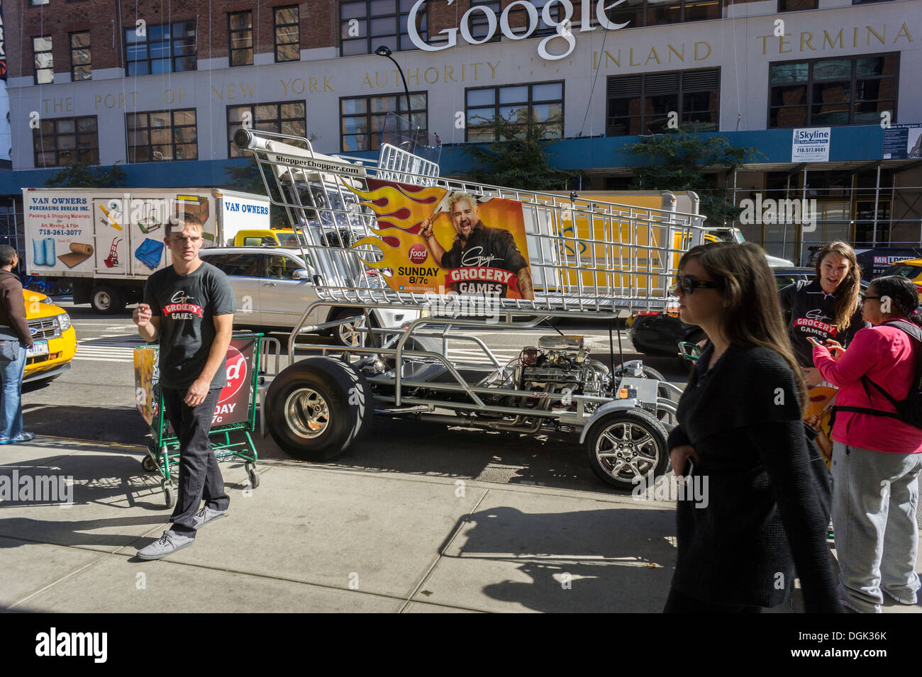 Guy fieri shopping cart hires stock photography and images Alamy