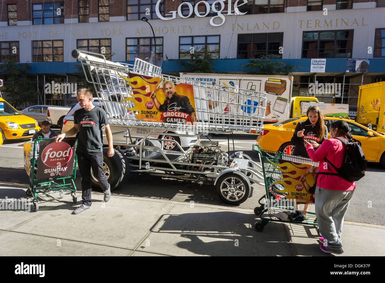 Guy fieri shopping cart hires stock photography and images Alamy