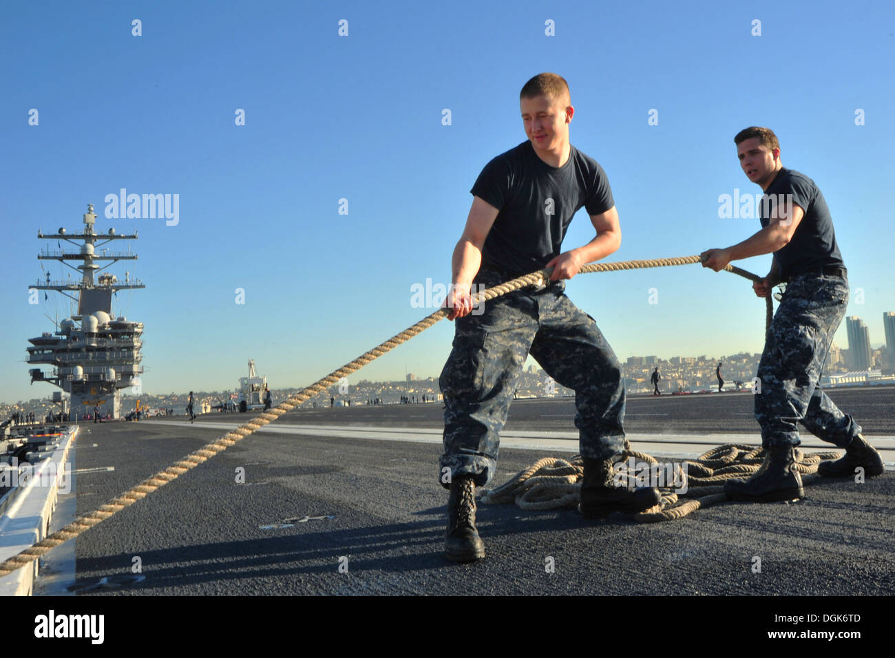 Boatswains mate seaman luke liggett hires stock photography and images
