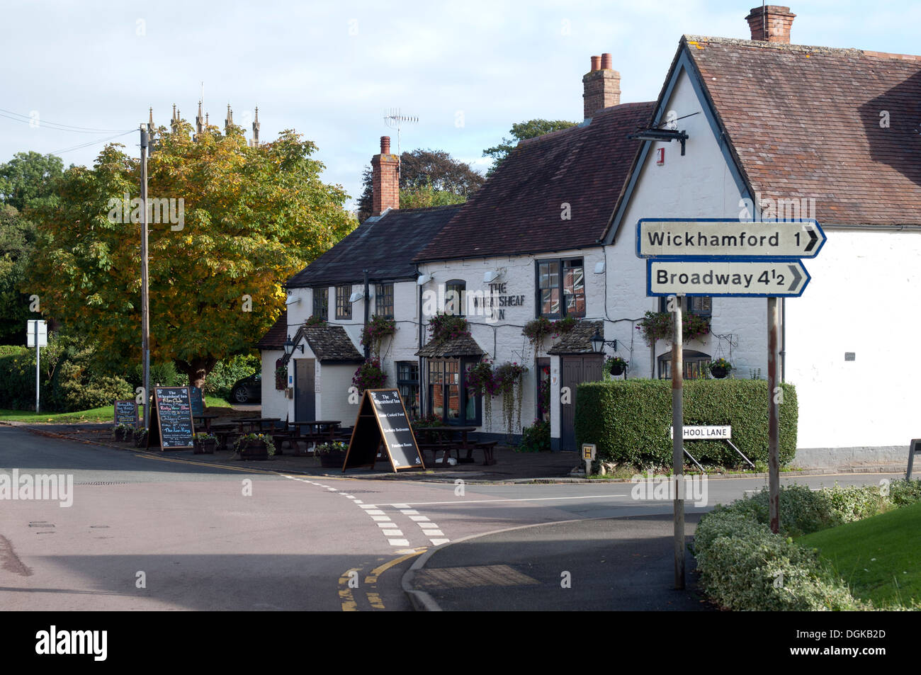 The Wheatsheaf Inn, Badsey, Vale of Evesham, Worcestershire, UK Stock Photo 61891381 Alamy