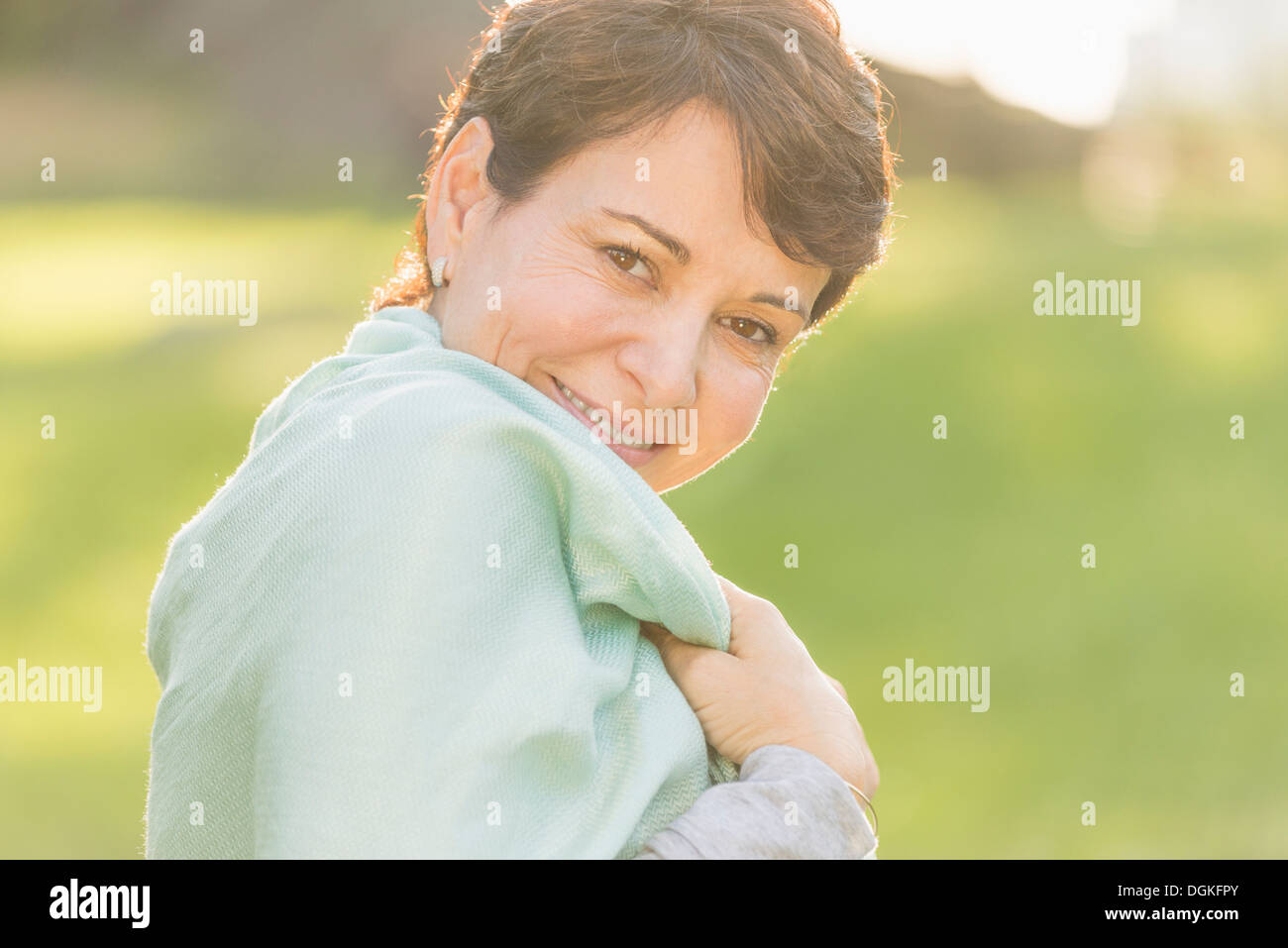 Mature woman smiling happy hi-res stock photography and images - Alamy