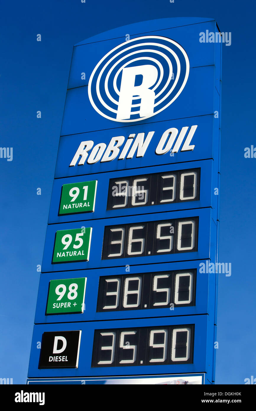 Robin Oil company emblem fuel icon icons logo mark Stock Photo Alamy