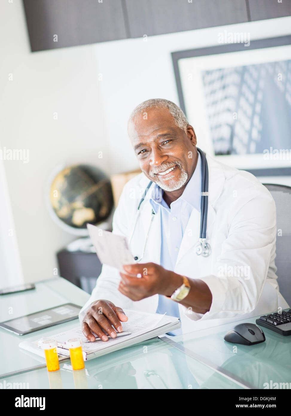 Prescription grey hair hi-res stock photography and images - Alamy