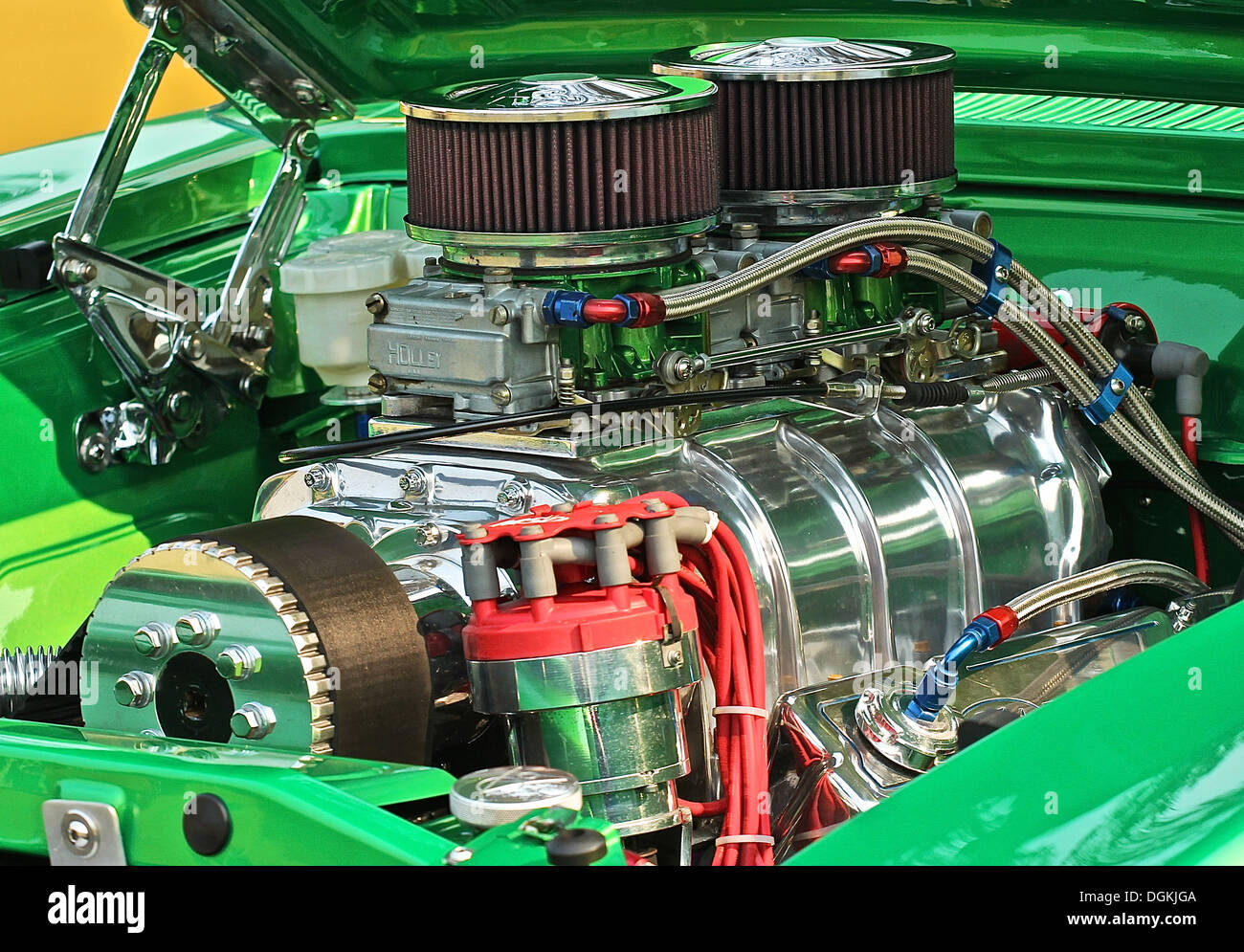 Muscle car engine hi-res stock photography and images - Alamy