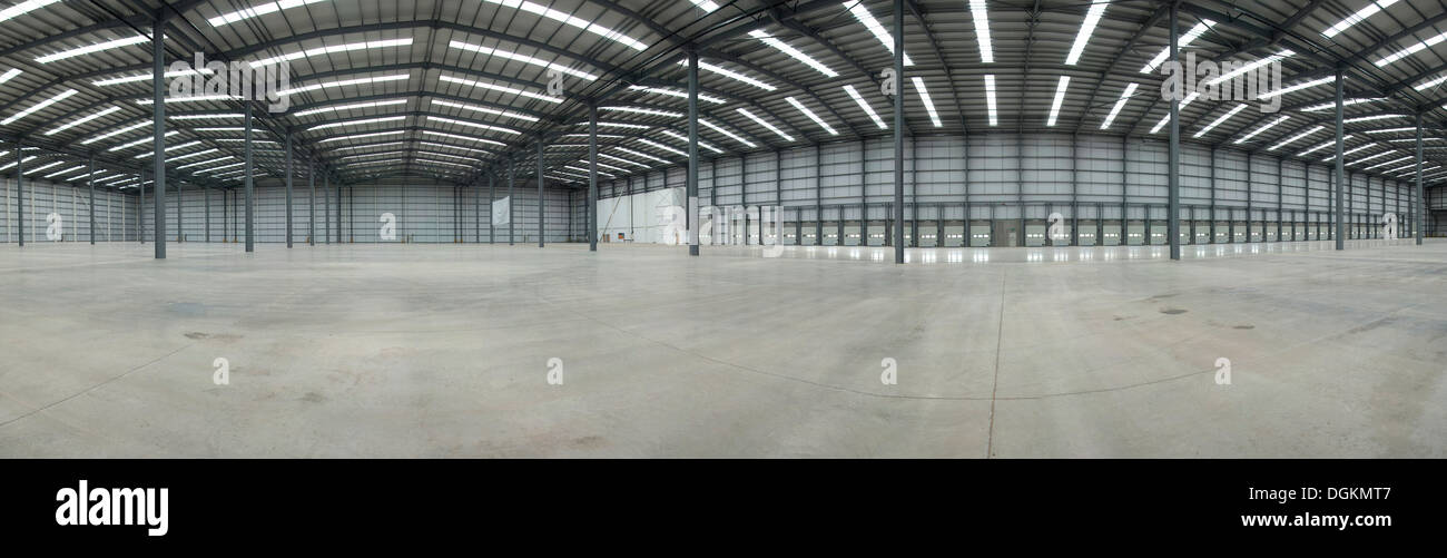 Panoramic view of a 500,000 sq foot distribution centre prior to commissioning. Stock Photo
