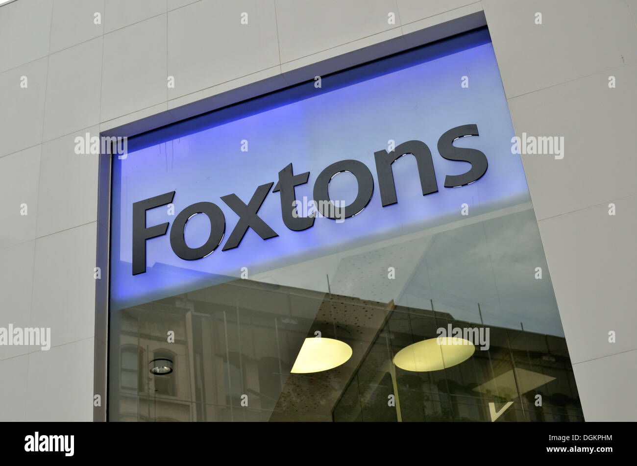 Foxtons West End estate agent office in High Holborn Stock Photo Alamy