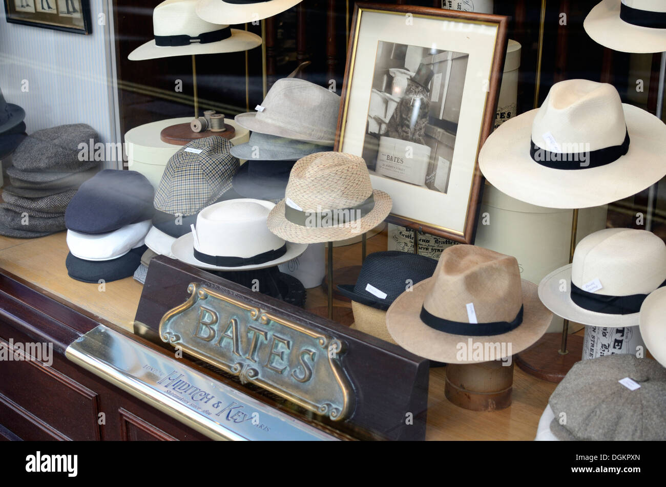 Shop window display of Bates hats at Hilditch and Key in Jermyn Street. Stock Photo