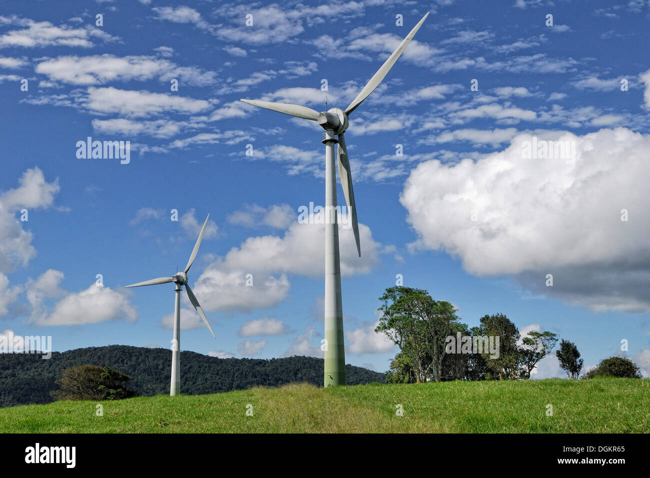 Windy Hill Wind Farm, Windy Hill Volcano, Ravenshoe, Highway 1
