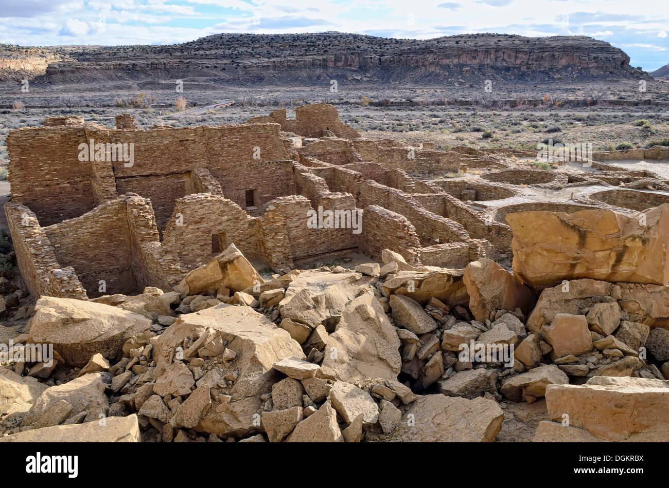 Ruins of the walls of the historic Anasazi settlement, Pueblo Bonito Great House, 850-1250 A.D, Chaco Culture National Stock Photo