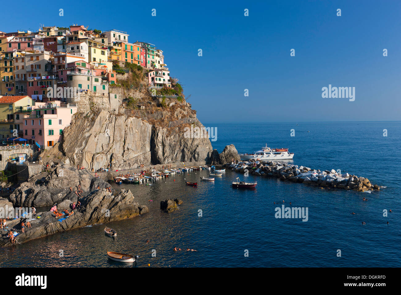 Clifftop village of Manarola in the Cinque Terre. Stock Photo