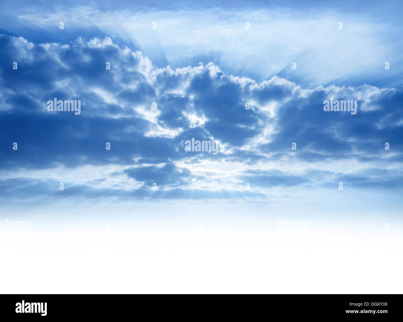 Beautiful sky clouds sun rays hi-res stock photography and images - Alamy