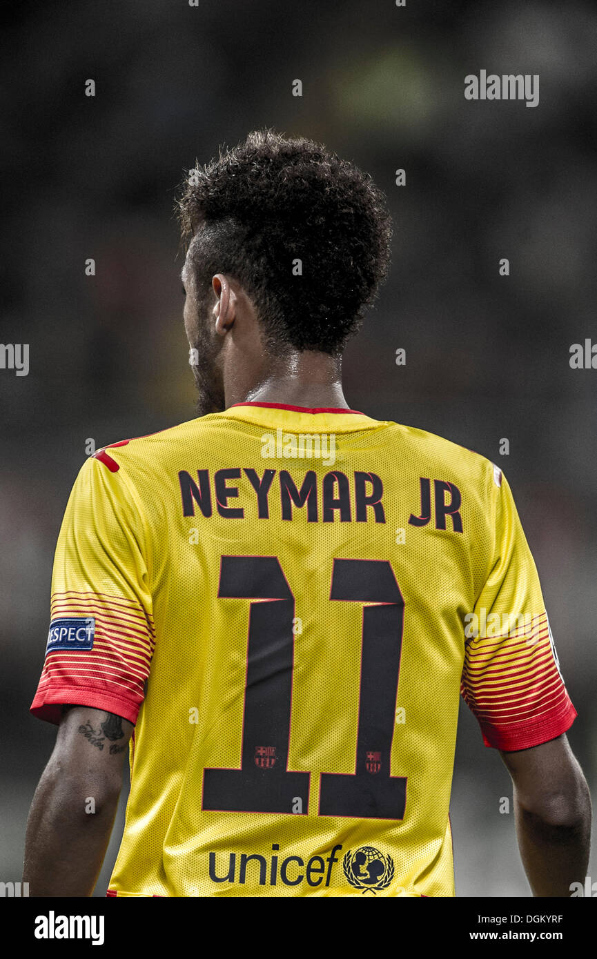Milan, Italy. 22nd Oct, 2013. Neymar (Barcelona) Football / Soccer