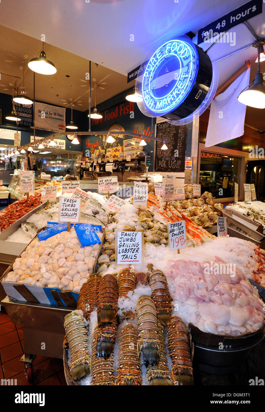 Fishmonger, fresh seafood, Pike Place Public Market, Fish Market