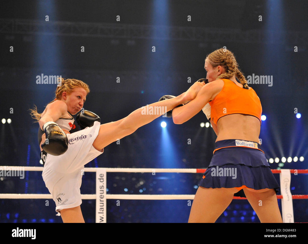 Christine Theiss, German kickboxing world champion, black shorts, vs