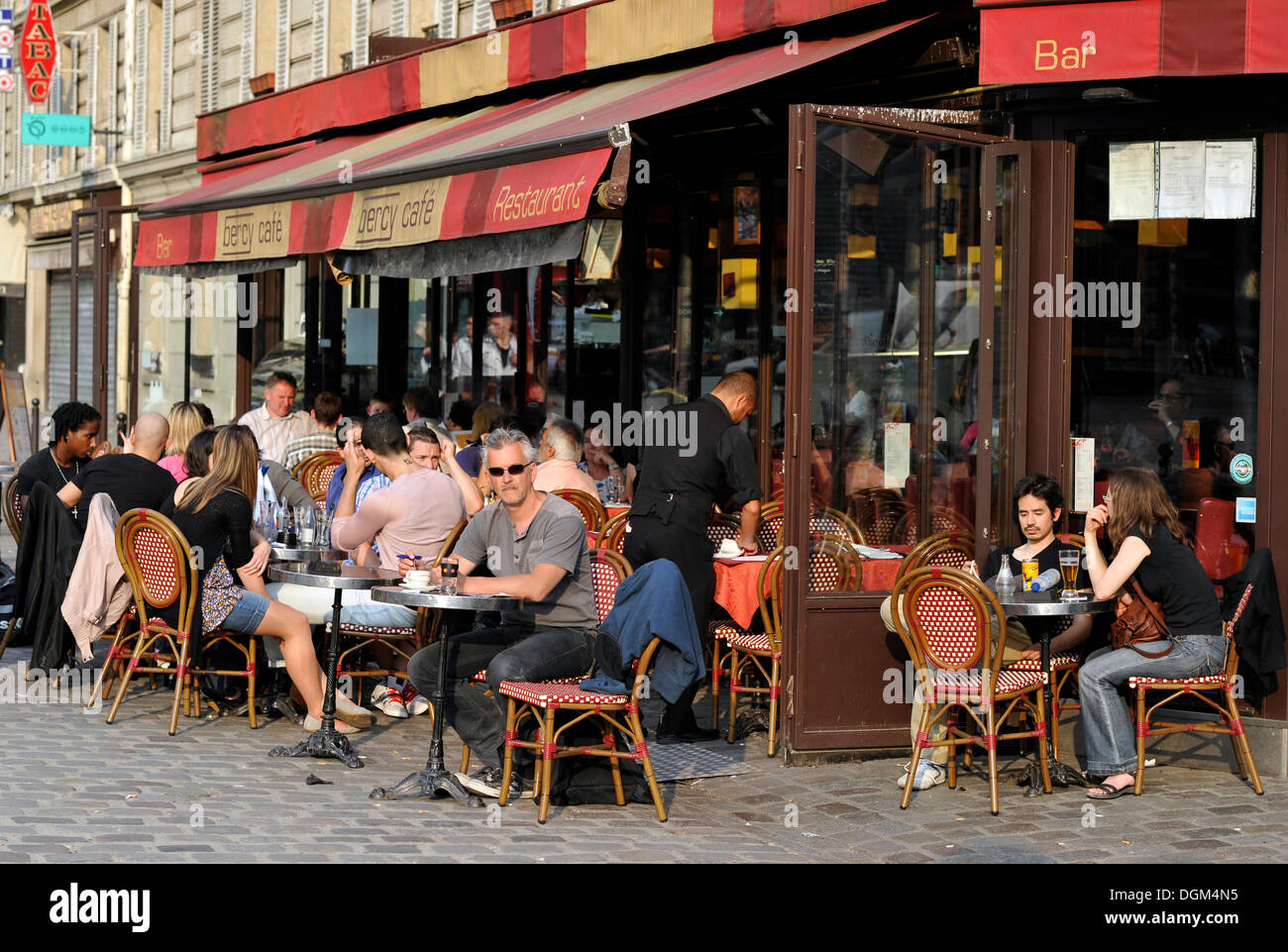 Sidewalk café or street café, brasserie, Bercy, Paris, France, Europe Stock Photo