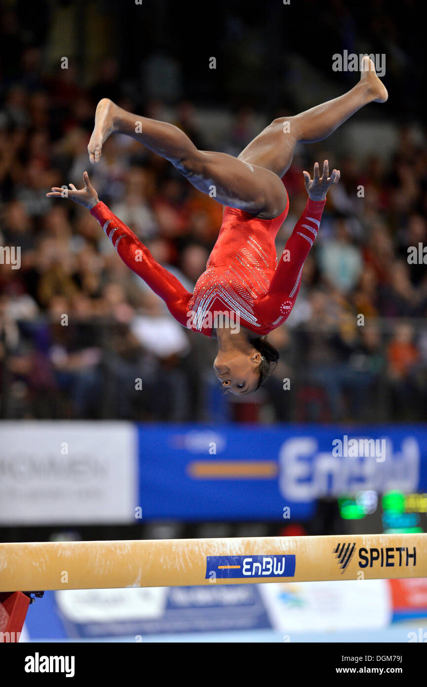 Gymnast Elizabeth PRICE, USA, performing on balance beam, EnBW ...