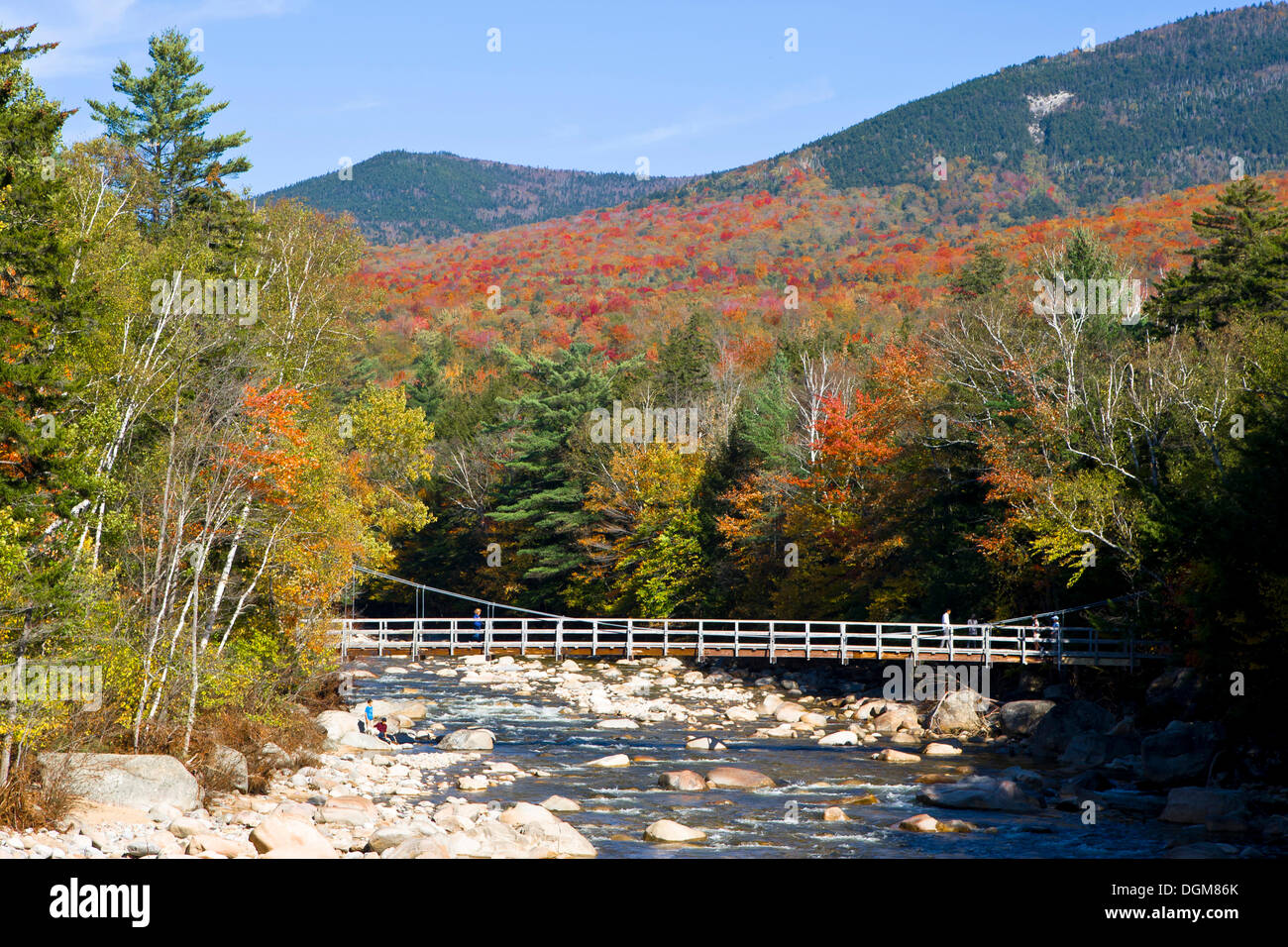 Indian summer on kancamagus highway hires stock photography and images