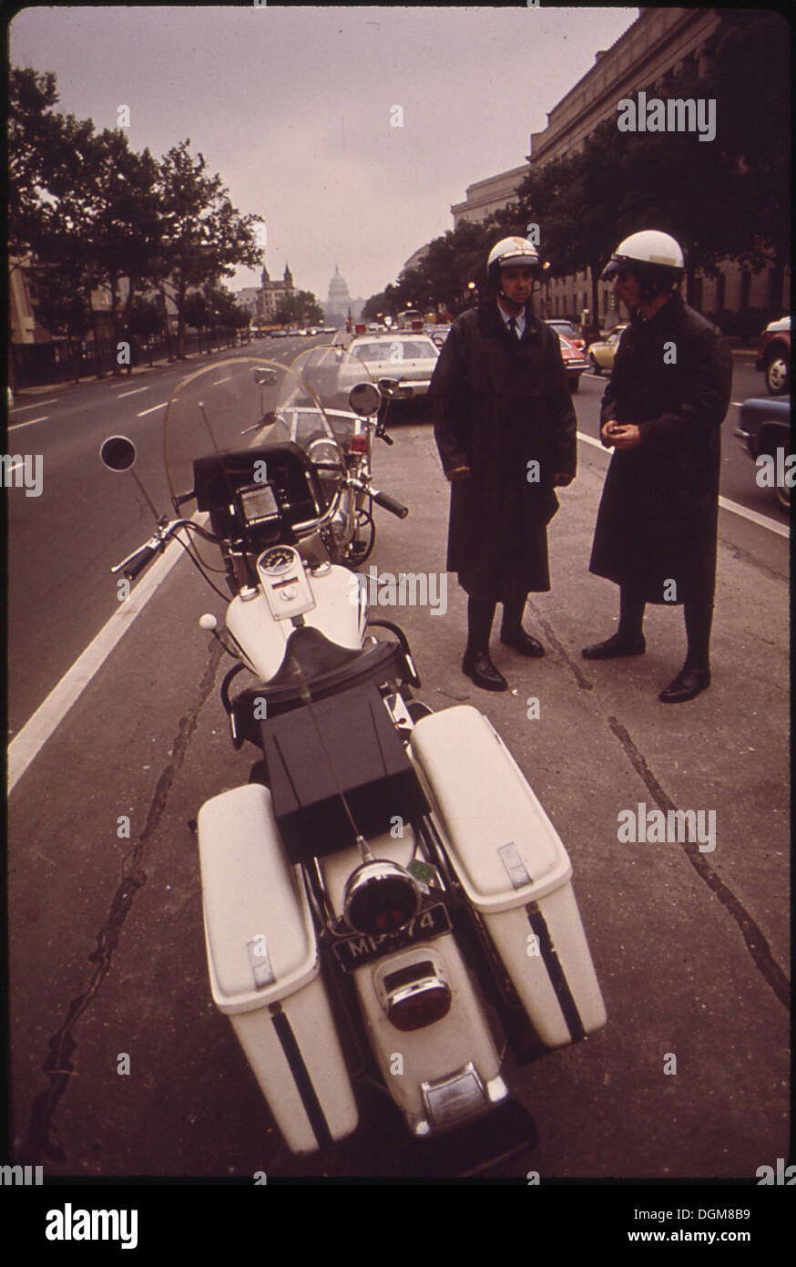 MOTORCYCLE POLICE AT SCENE OF ACCIDENT ON PENNSYLVANIA AVENUE, NW 546645 Stock Photo