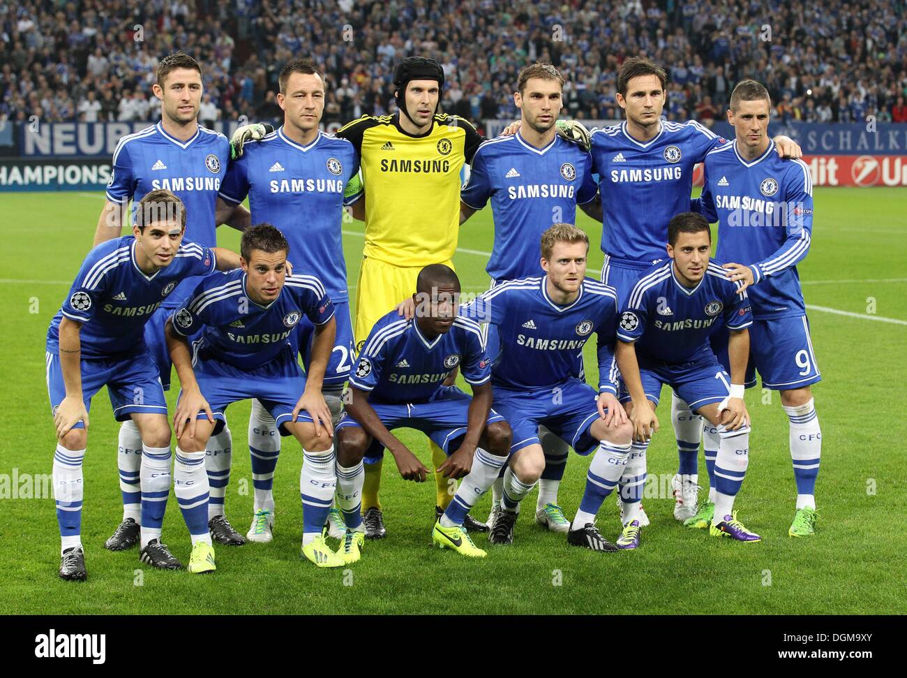 Gelsenkirchen, Germany. 22nd Oct, 2013. Chelsea poses for a team photo with (back L-R) Gary Cahill, John Terry, goalkeeper Petr Cech, Branislav Ivanovic, Frank Lampard, Fernando Torres; (front L-R) Oscar, Cesar Azpilicueta , Ramires, Andre Schuerrle, Eden Hazard, during the Champions League group E soccer match betwen FC Schalke 04 and FC Chelsea at the Gelsenkirchen stadium in Gelsenkirchen, Germany, 22 October 2013. Photo: Friso Gentsch/dpa/Alamy Live News Stock Photo