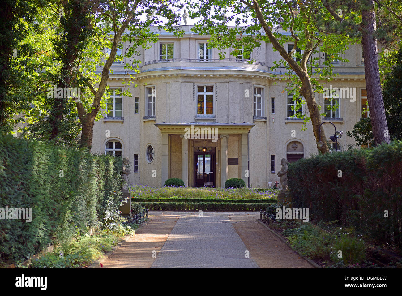 Villa, house of the Wannsee Conference of 20 January 1942 where the 'final solution of the Jewish question' was determined Stock Photo