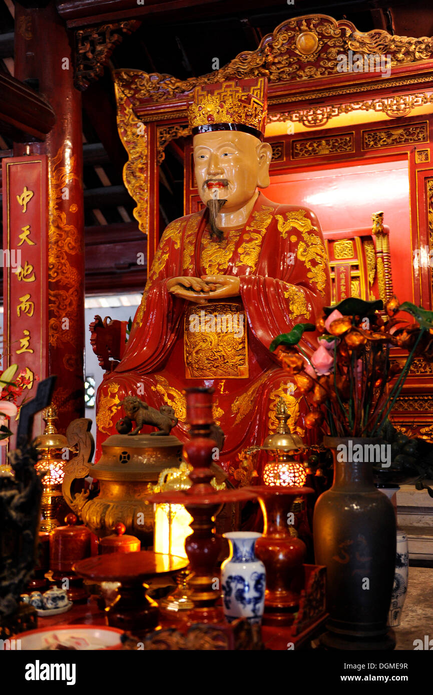 Statue of Confucius, Temple of Literature, Van Mieu, Hanoi, North Vietnam, Vietnam, Southeast Asia, Asia Stock Photo