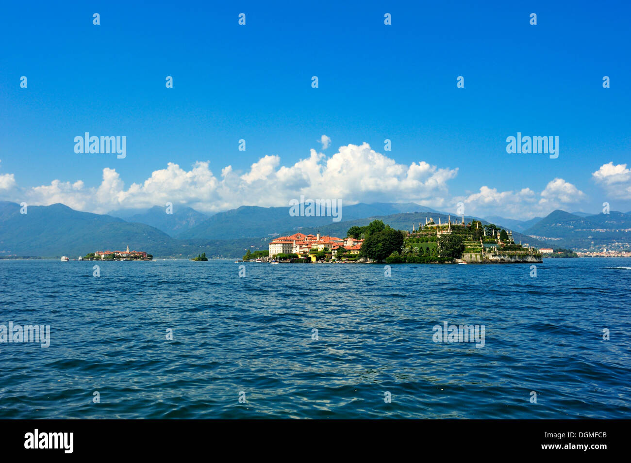 Isola Bella and Isola dei Pescatori islands, Borromean Islands, Stresa, Lago Maggiore lake, Piedmont, Italy, Europe Stock Photo