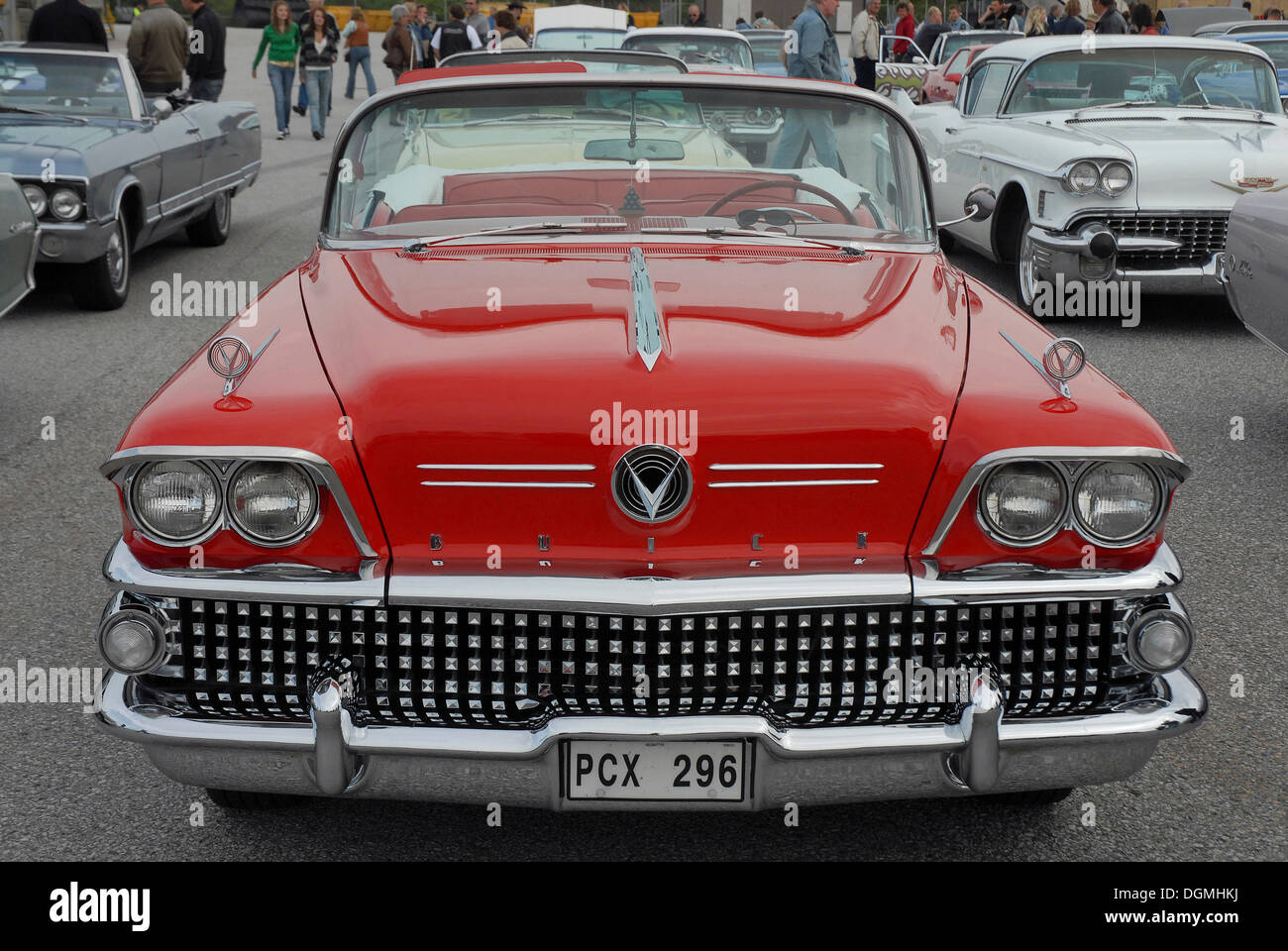 Front of a Buick Century 1958 at a meeting Stock Photo