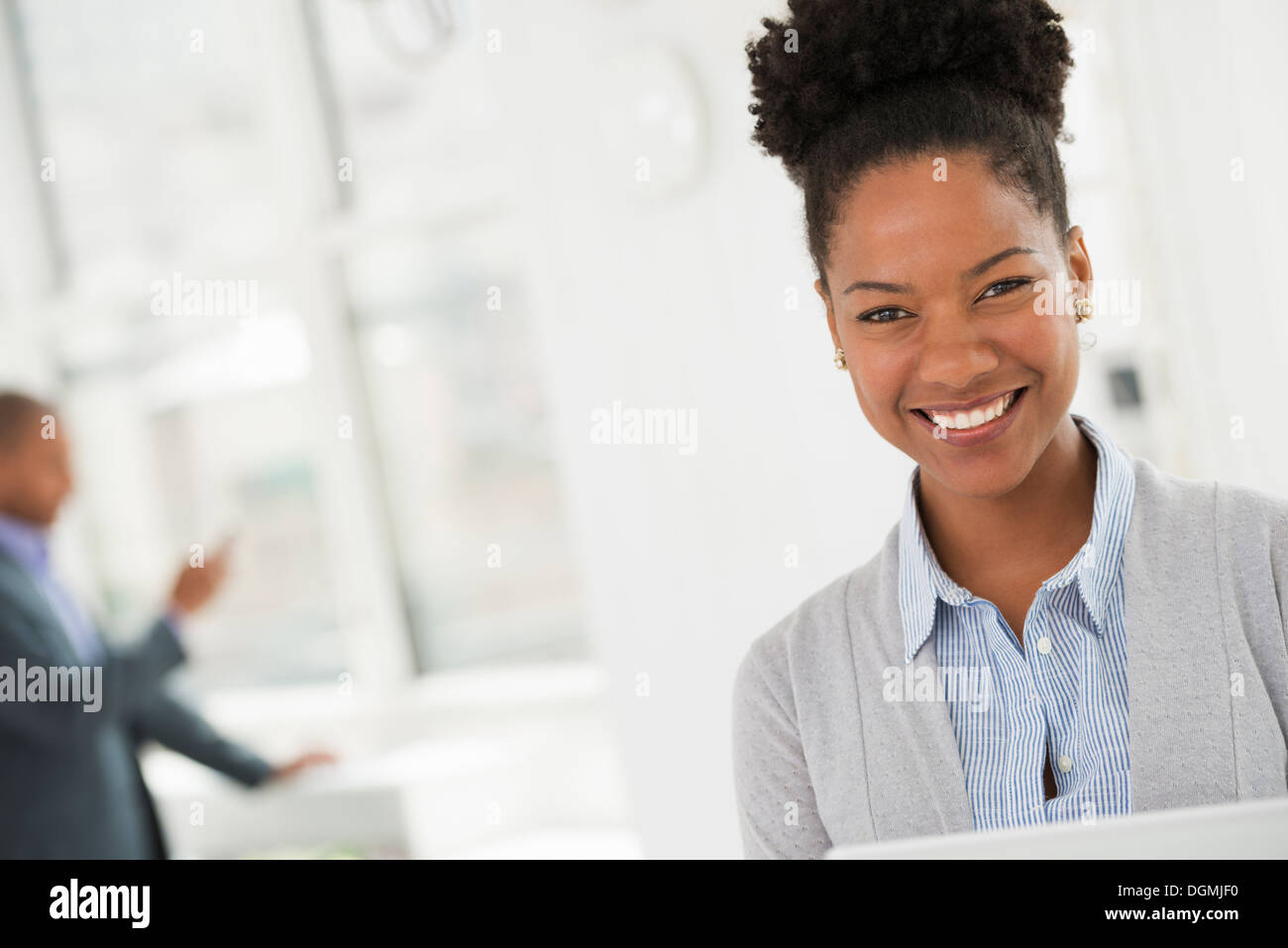 Black business woman hi-res stock photography and images - Alamy