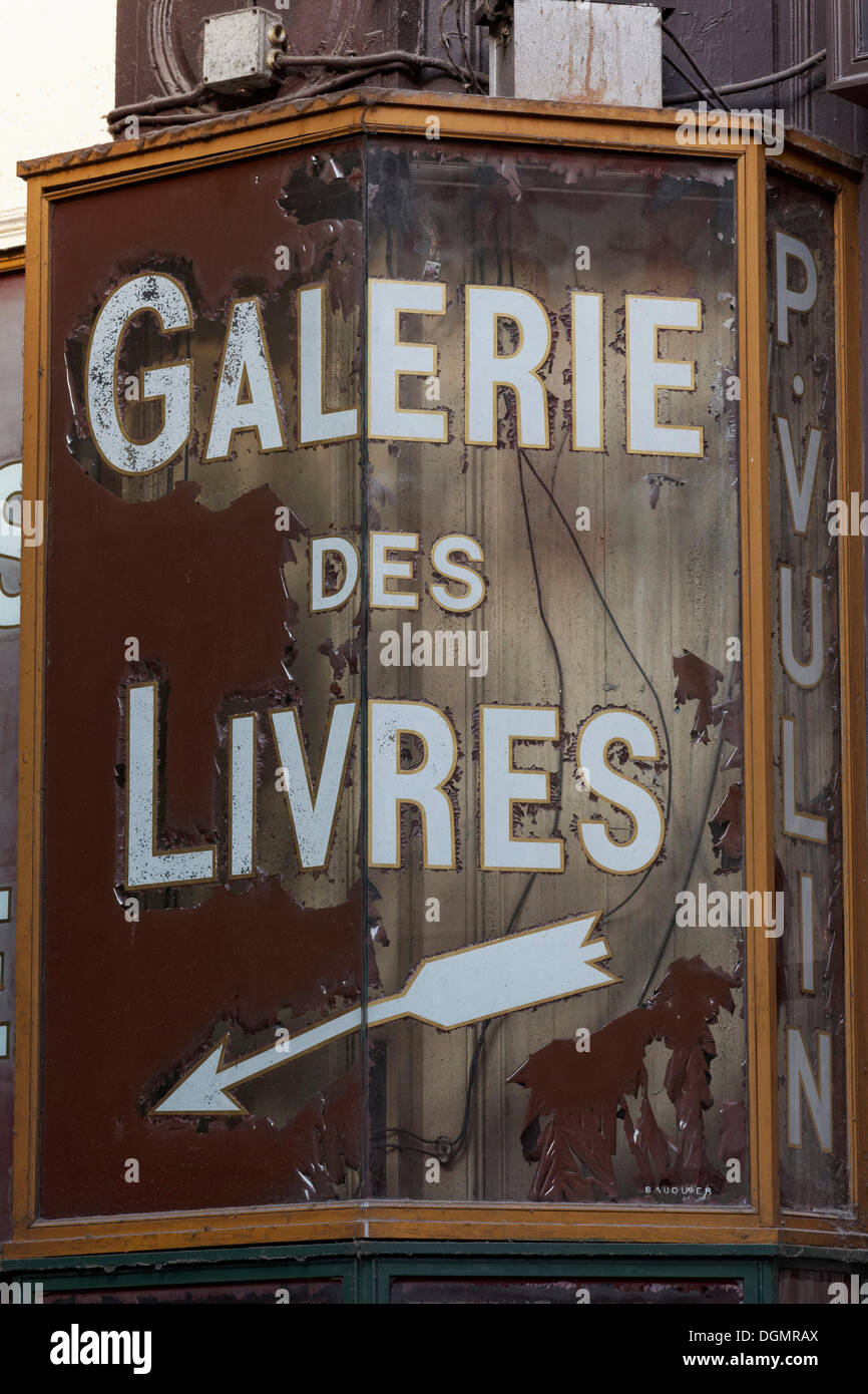 Sign of a bookstore, old lightbox, historic shopping arcade, Passage Jouffroy, Grands Boulevards, 2nd Arrondissement, Paris Stock Photo