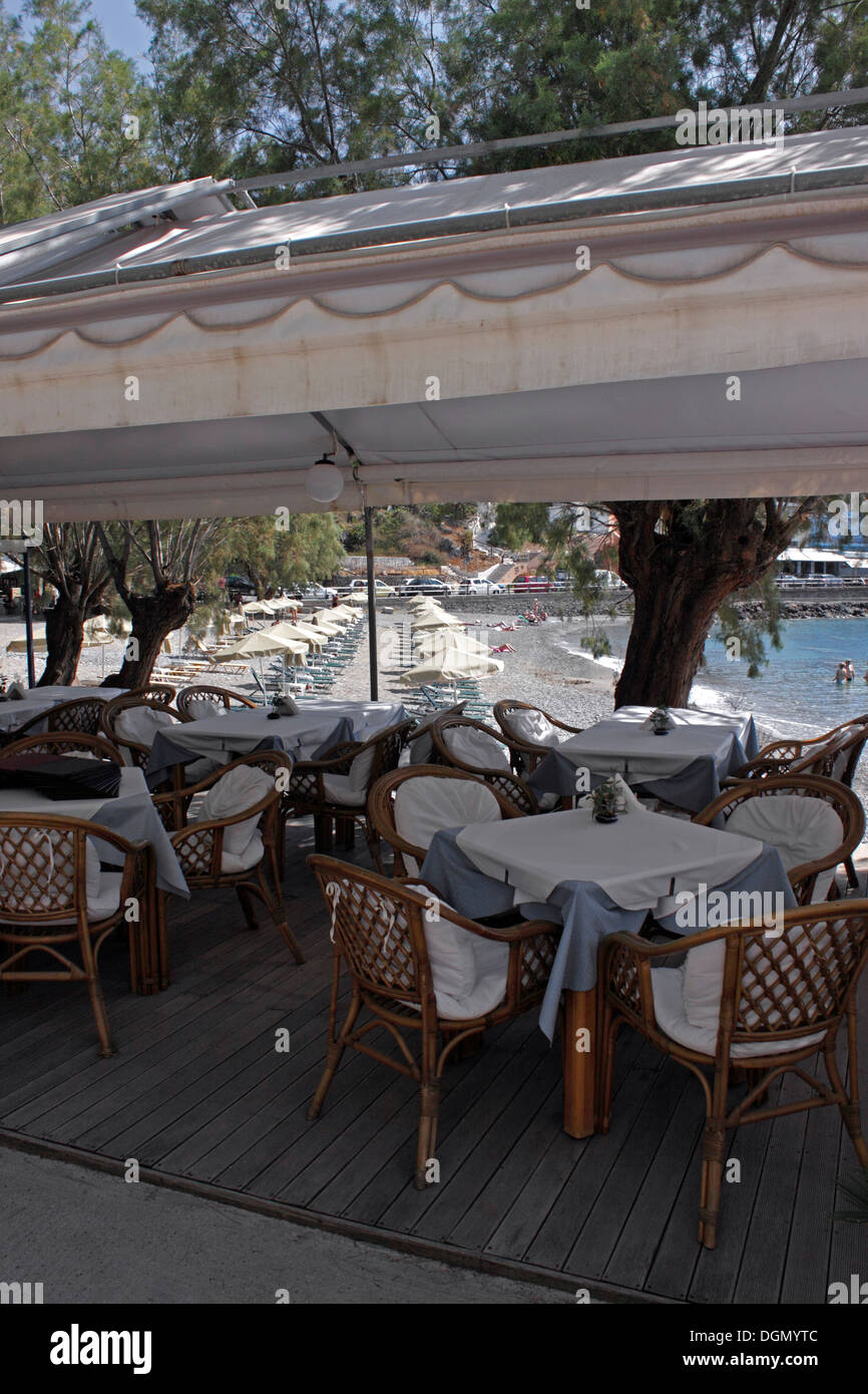 Page 2 - Crete Beach Restaurant High Resolution Stock Photography and  Images - Alamy