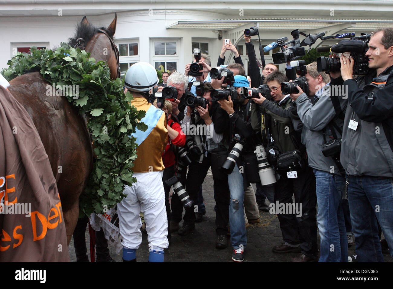 Hamburg, Germany, press photographers from the clear winner of the German Derby Stock Photo