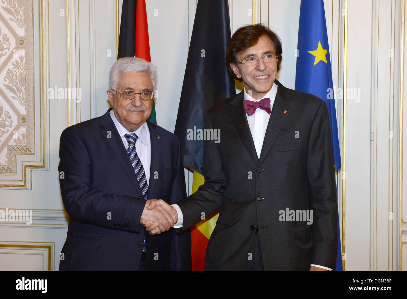 Brussels, Brussels, Belgium. 23rd Oct, 2013. Palestinian President Mahmoud Abbas (L) shakes hands with Belgian Prime Minister Elio Di Rupo on October 23, 2013 during a bilateral meeting at the Lambermont Residence of the Belgian prime minister in Brussels Credit:  Thaer Ganaim/APA Images/ZUMAPRESS.com/Alamy Live News Stock Photo