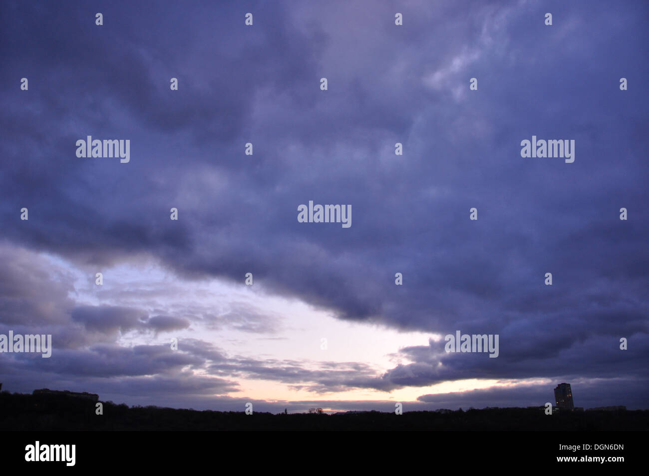 Cumulo stratus clouds hi-res stock photography and images - Alamy