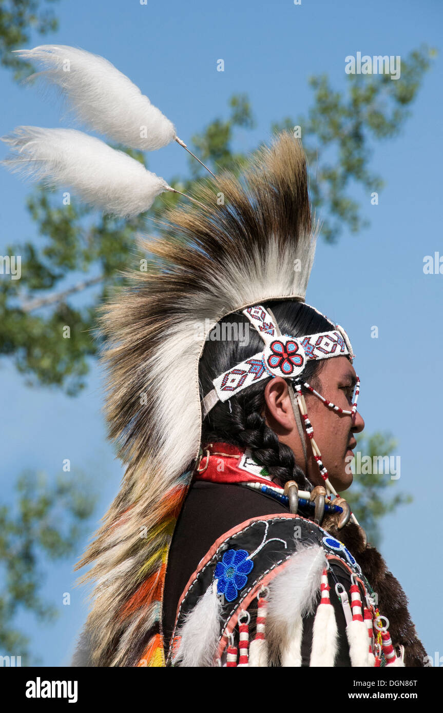 Native Mohawk in traditional attire Kahnawake  Quebec Canada Stock Photo