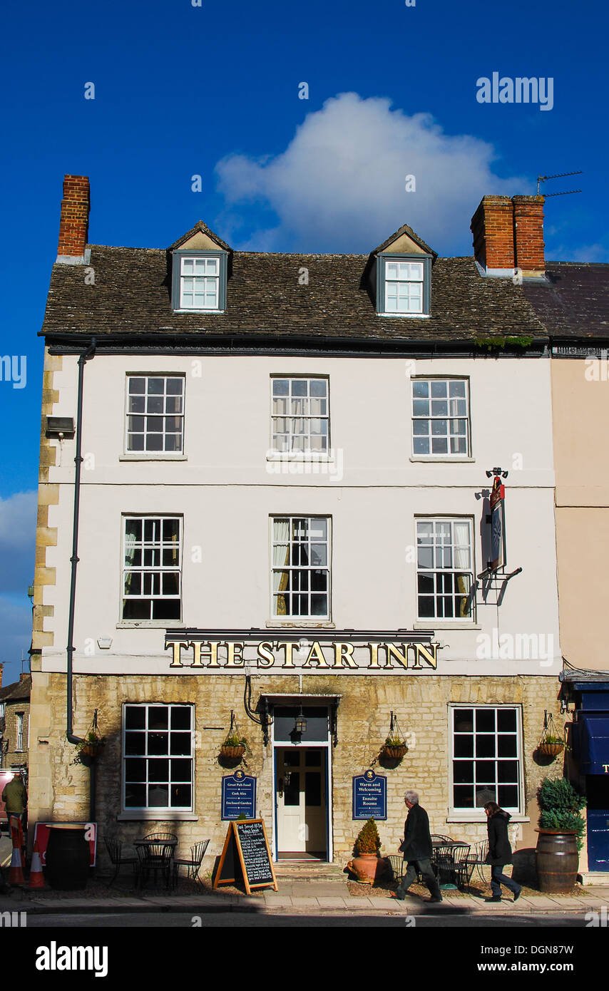 The Star Inn Woodstock pub oxfordshire Stock Photo - Alamy