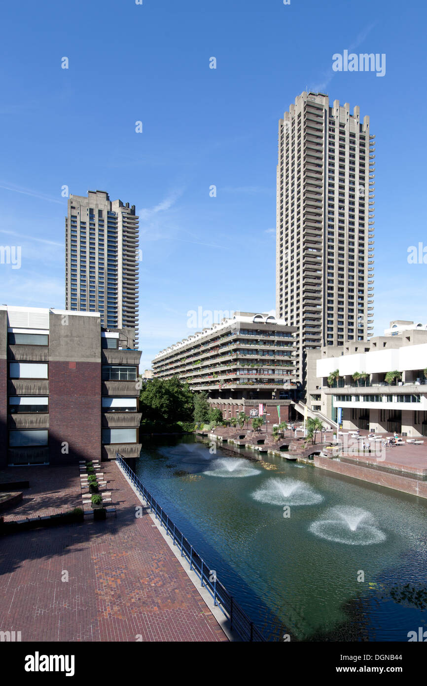 Defoe House, Lauderdale Tower (Left) & Shakespeare Tower (Right ...