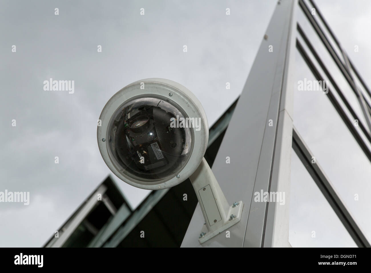 University security camera hi-res stock photography and images - Alamy